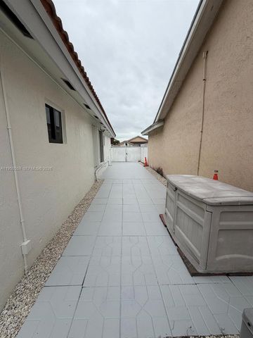 15275 SW 56th Ter 0, Miami, FL 33193