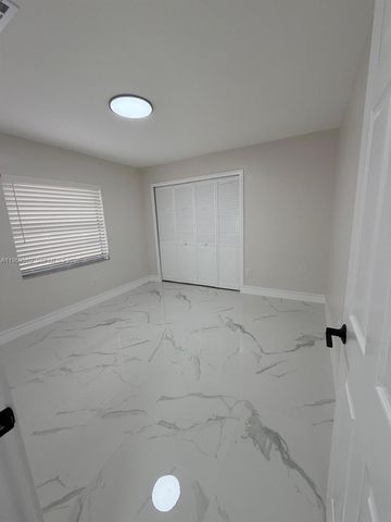 15275 SW 56th Ter 0, Miami, FL 33193