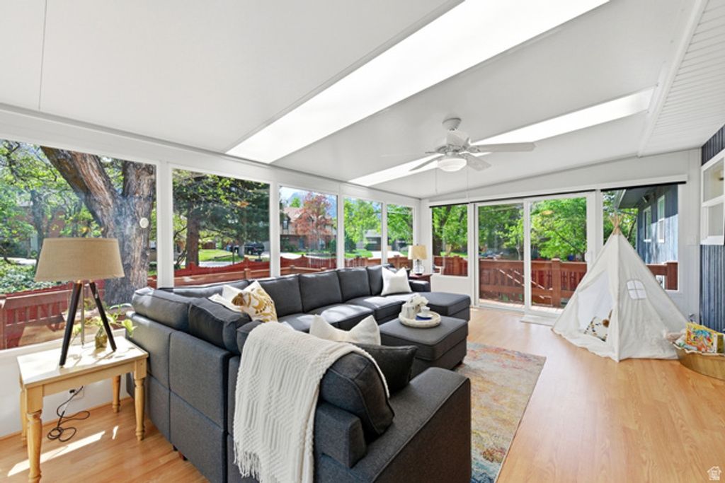 Image 17 of property listing at 7713 S BRIGHTON WAY, Cottonwood Heights, UT 84121