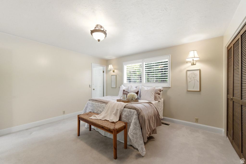 Image 23 of property listing at 7713 S BRIGHTON WAY, Cottonwood Heights, UT 84121