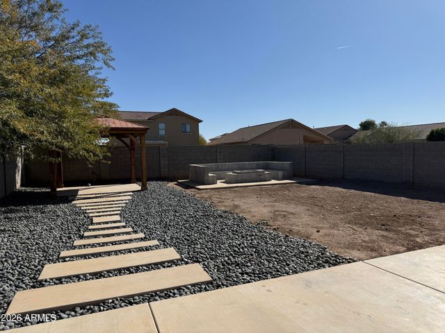 6723 W BEVERLY Road, Laveen, AZ 85339