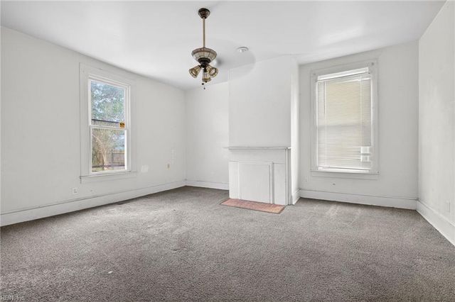 109 St James AVE, Suffolk, VA 23434