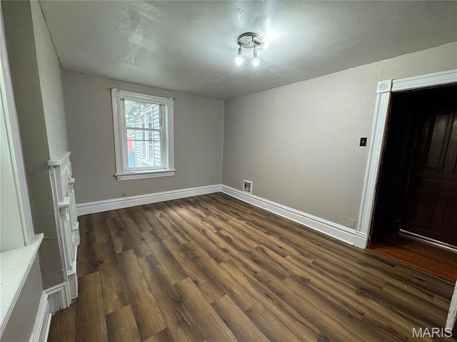 4121 S Compton Avenue, St Louis, MO 63118