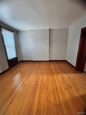 4121 S Compton Avenue, St Louis, MO 63118