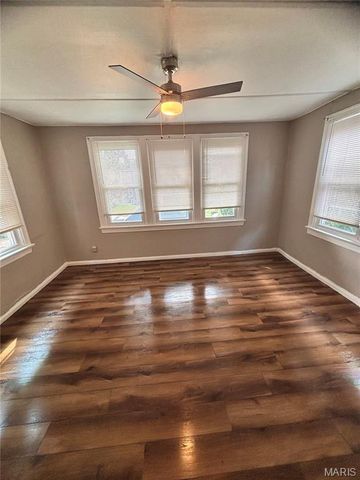 4121 S Compton Avenue, St Louis, MO 63118