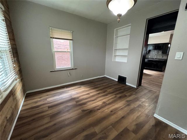 4121 S Compton Avenue, St Louis, MO 63118