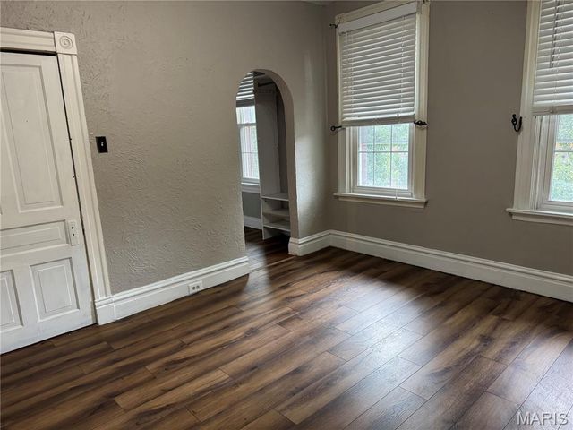 4121 S Compton Avenue, St Louis, MO 63118