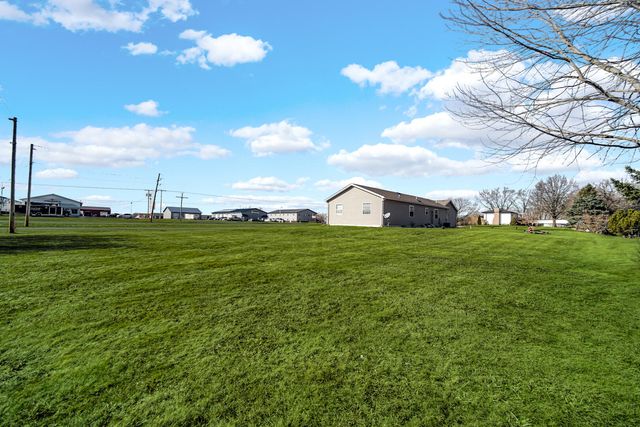 17975 Lincoln Lane, Lowell, IN 46356