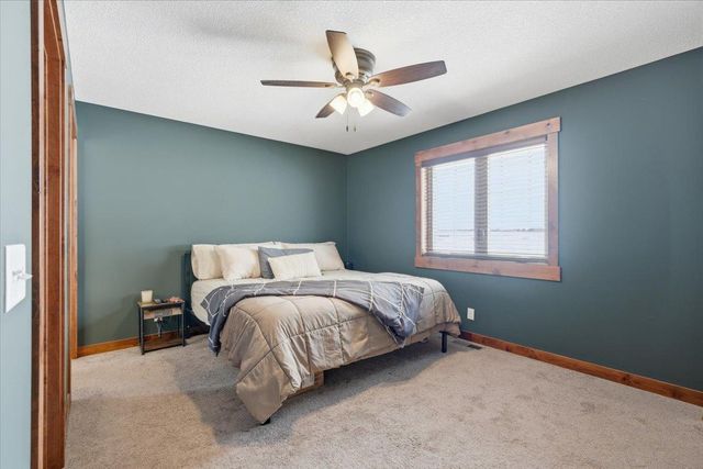 870 Brentwood Circle, River Falls, WI 54022