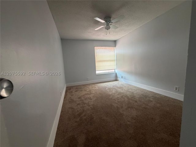 5728 NW 16th St 24, Lauderhill, FL 33313