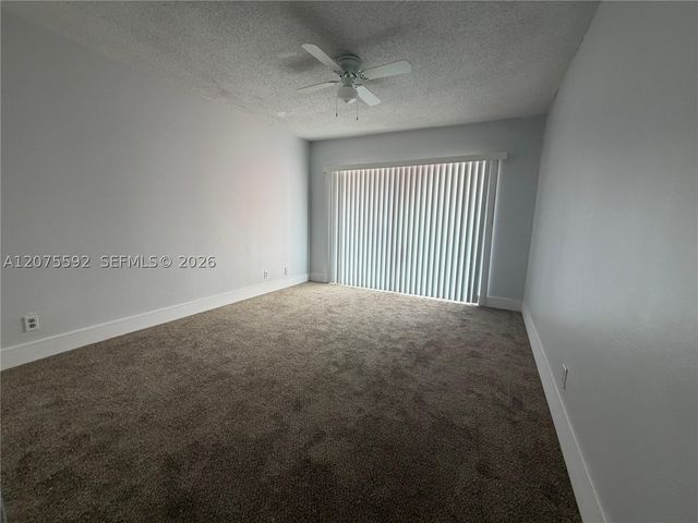 5728 NW 16th St 24, Lauderhill, FL 33313