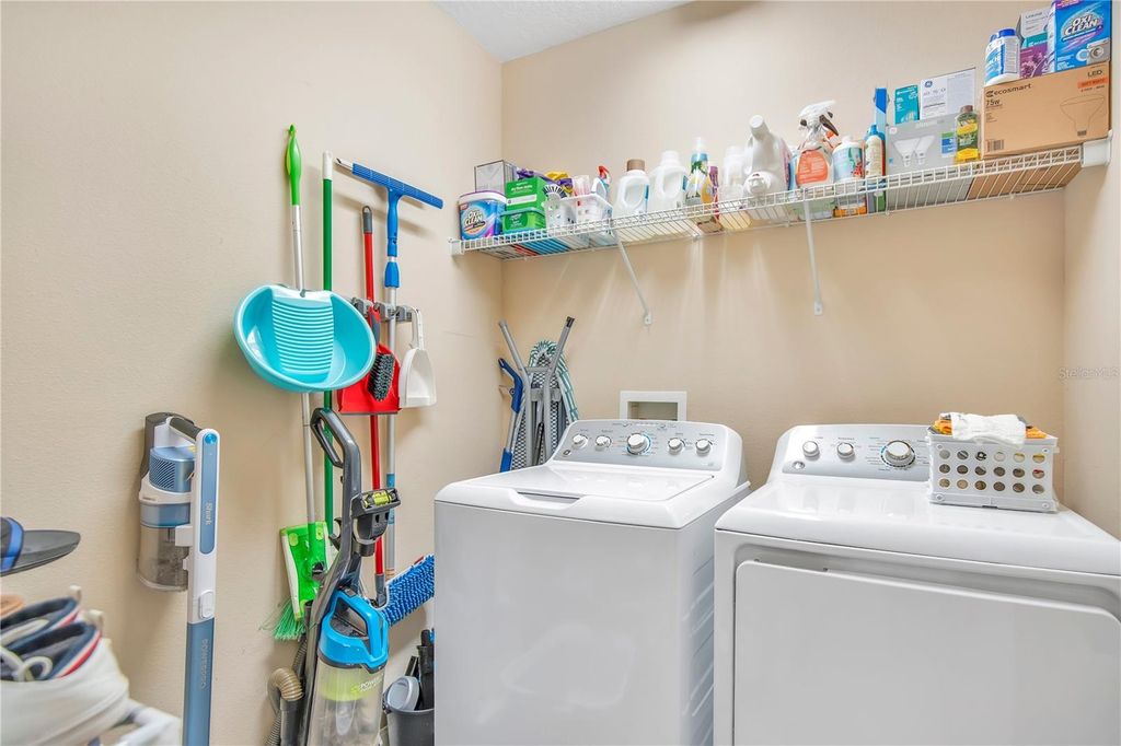 Image 22 of property listing at 506 CANYON STONE CIRCLE, Lake Mary, FL 32746