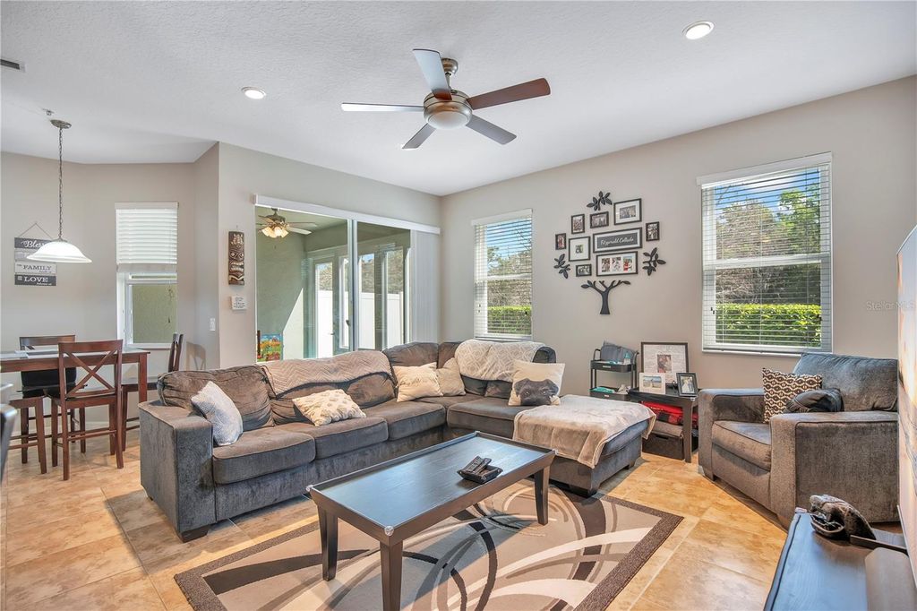 Image 4 of property listing at 506 CANYON STONE CIRCLE, Lake Mary, FL 32746