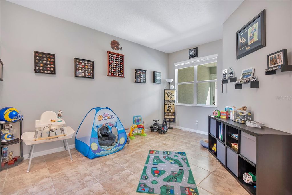 Image 10 of property listing at 506 CANYON STONE CIRCLE, Lake Mary, FL 32746