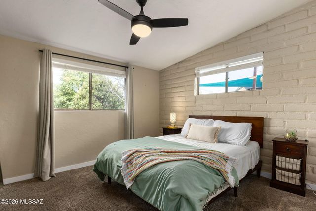 129 N Columbus Boulevard, Tucson, AZ 85711
