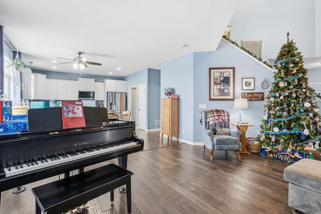 1315 Lylewood Parkway, Carver, MN 55315