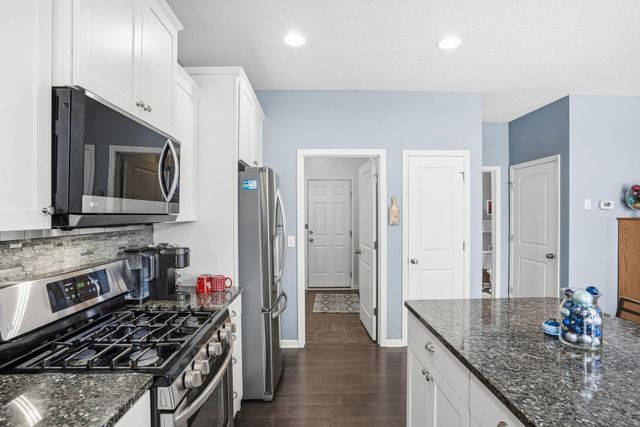 1315 Lylewood Parkway, Carver, MN 55315