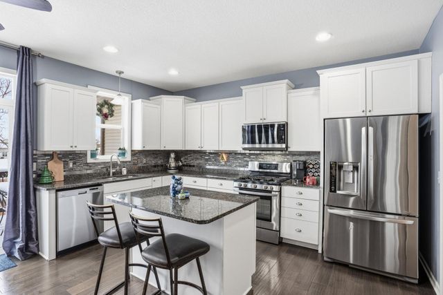 1315 Lylewood Parkway, Carver, MN 55315