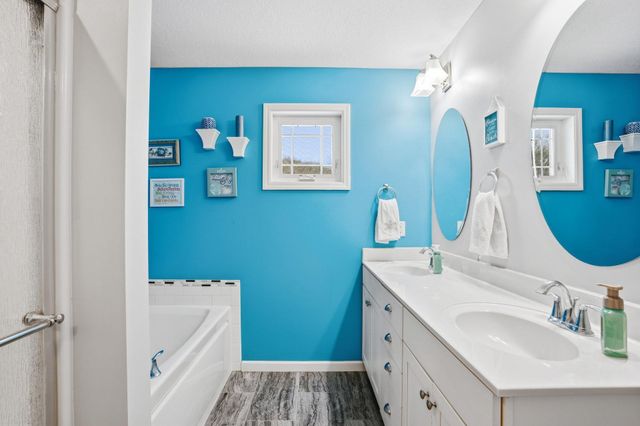 1315 Lylewood Parkway, Carver, MN 55315