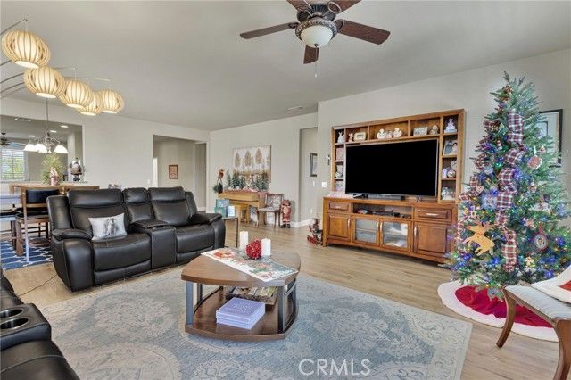 10332 Darby, Apple Valley, CA 92308