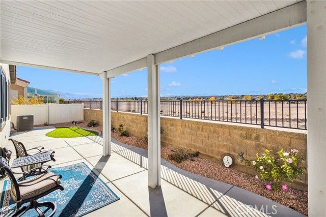 10332 Darby, Apple Valley, CA 92308