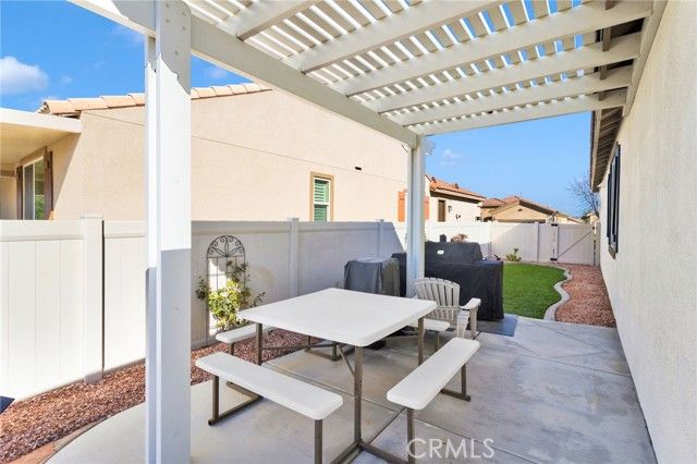 10332 Darby, Apple Valley, CA 92308