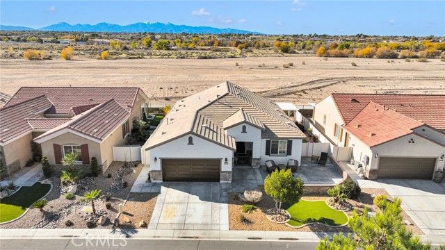 10332 Darby, Apple Valley, CA 92308