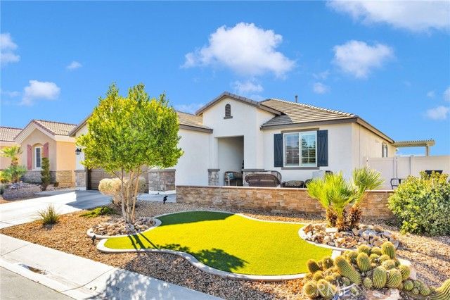 10332 Darby, Apple Valley, CA 92308