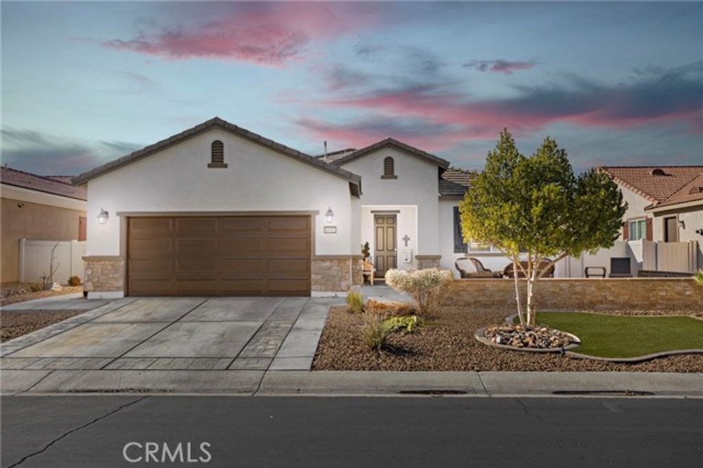 10332 Darby, Apple Valley, CA 92308