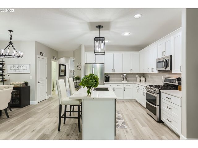 16603 Sw 134TH Ter, Portland, OR 97224