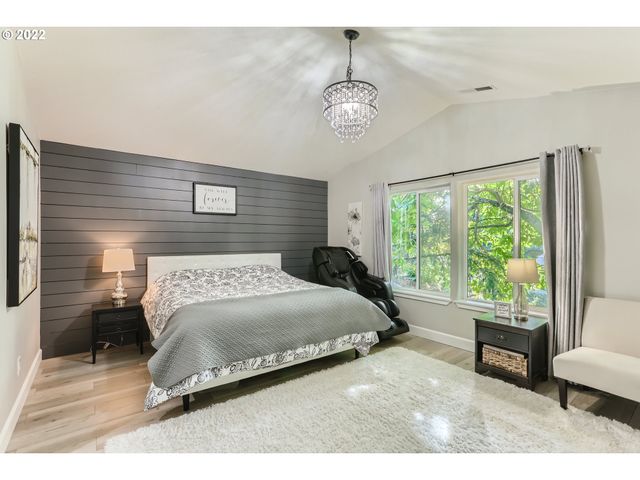 16603 Sw 134TH Ter, Portland, OR 97224