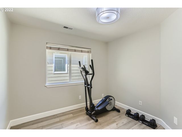 16603 Sw 134TH Ter, Portland, OR 97224