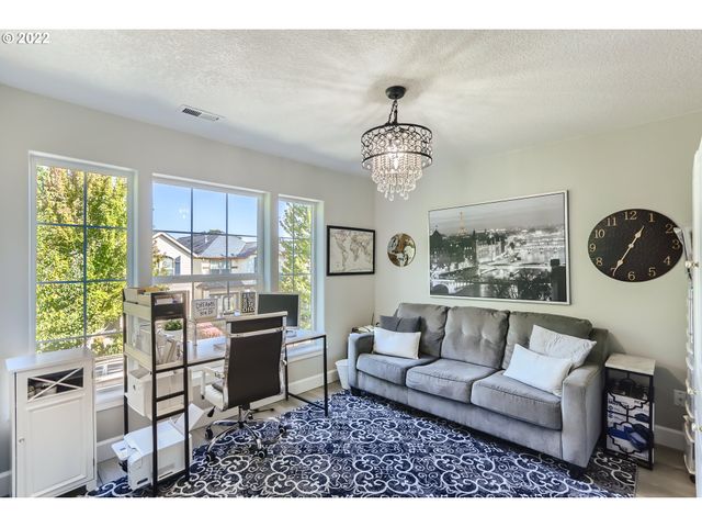 16603 Sw 134TH Ter, Portland, OR 97224