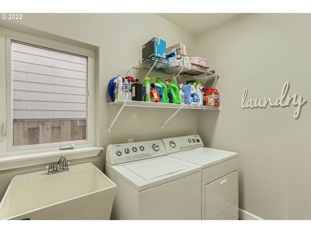 16603 Sw 134TH Ter, Portland, OR 97224