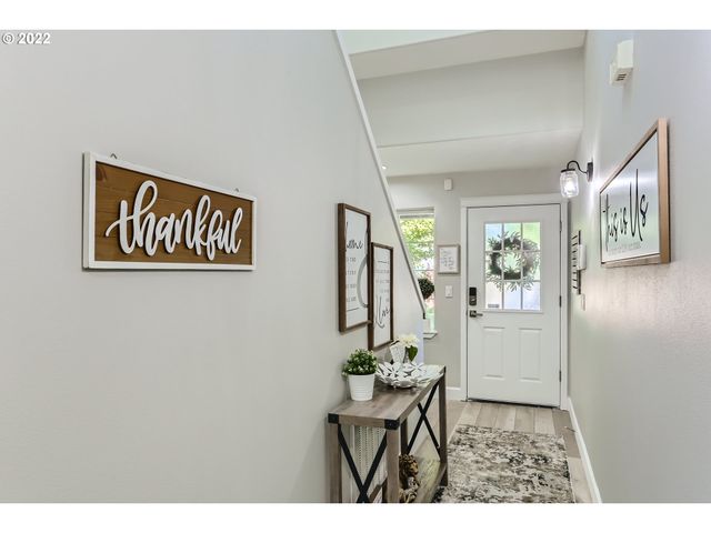 16603 Sw 134TH Ter, Portland, OR 97224