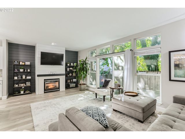 16603 Sw 134TH Ter, Portland, OR 97224