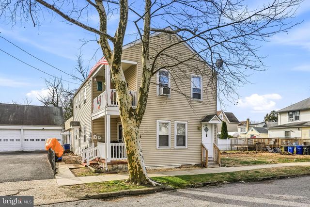 210 3RD, Riverside, NJ 08075
