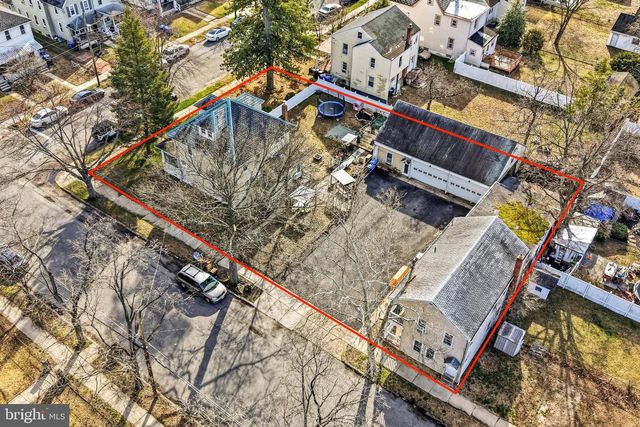 210 3RD, Riverside, NJ 08075