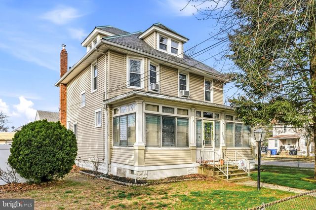 210 3RD, Riverside, NJ 08075