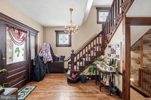 210 3RD, Riverside, NJ 08075