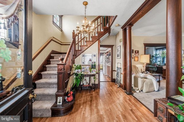210 3RD, Riverside, NJ 08075