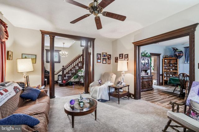 210 3RD, Riverside, NJ 08075