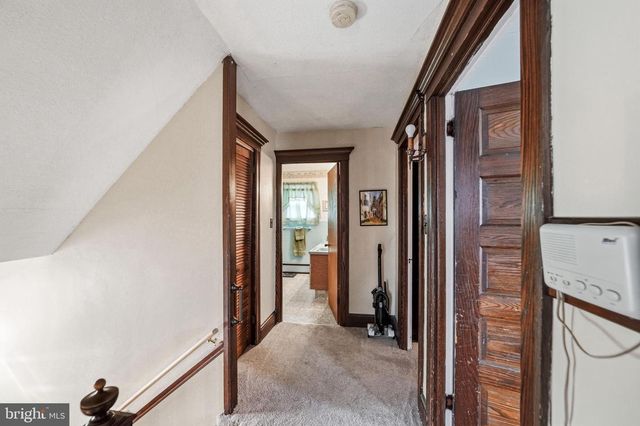 210 3RD, Riverside, NJ 08075