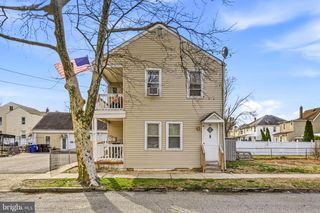 210 3RD, Riverside, NJ 08075