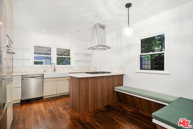 12717 Culver Boulevard, Los Angeles, CA 90066