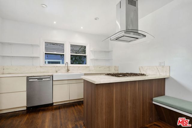 12717 Culver Boulevard, Los Angeles, CA 90066