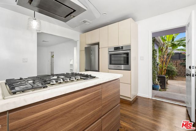 12717 Culver Boulevard, Los Angeles, CA 90066