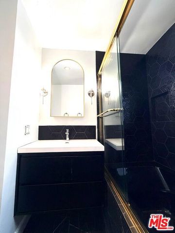 12717 Culver Boulevard, Los Angeles, CA 90066