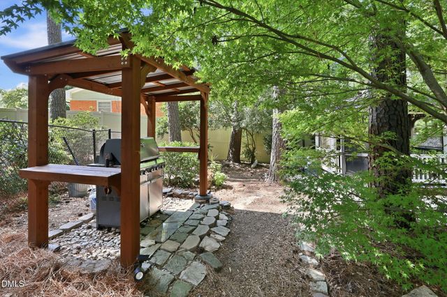 102 Lattimore Lane, Durham, NC 27713