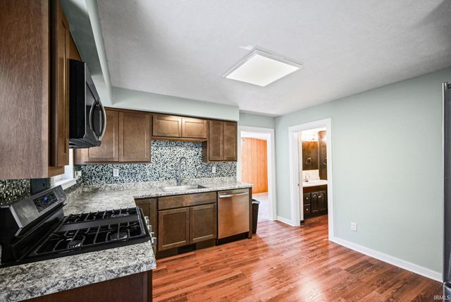 114 S Illinois Street, Delphi, IN 46923
